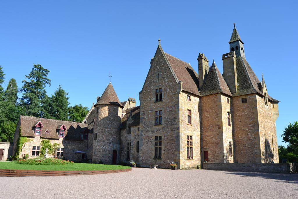 Chateau De Peufeilhoux Vallon-en-Sully Exterior photo